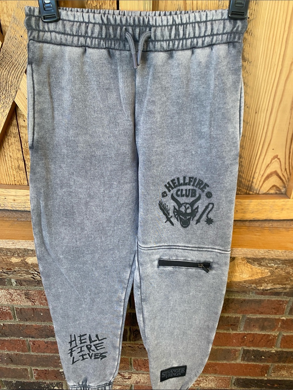 Stranger Things Hellfire Club Graphic Gray acid wash Kid’s Joggers size9-10